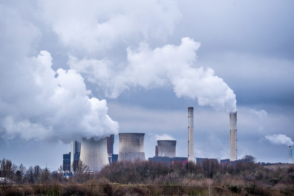 COP28 Día 6: Las energías renovables baten récord pero las emisiones de carbono aumentan Central Nuclear