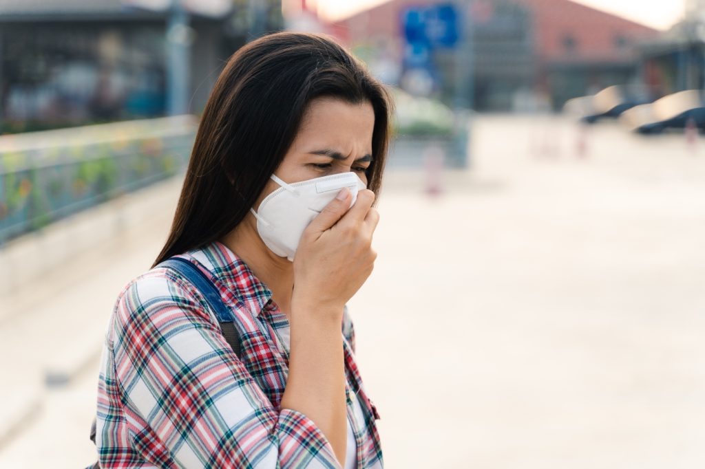 Líderes ambientalistas expresaron su preocupación por la contaminación del aire. Foto: Freepik