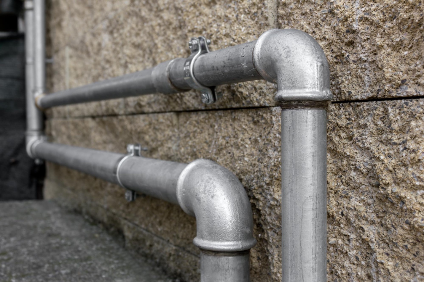 Tuberías de plomo. Foto: Freepik